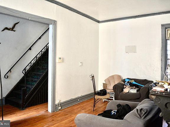 5th image of 2137 W Susquehanna Ave