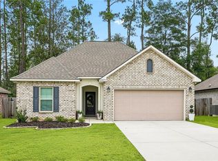 22079 Giselle Dr, Mandeville, LA 70471