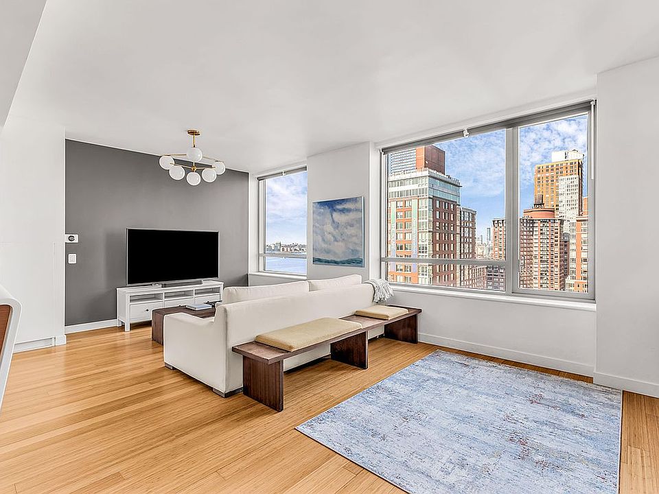 1st image of 2 River Ter APT 20F