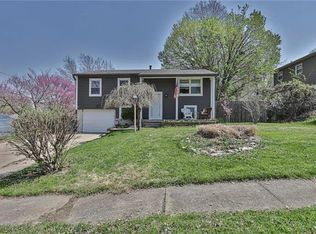 817 N Wigwam Trl, Independence, MO 64056