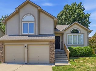 12336 S Albervan St, Olathe, KS 66062