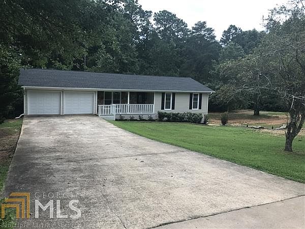 2nd image of 415 Cambridge Dr