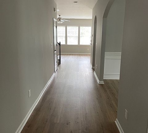 5th image of 115 Swamp Rose Dr