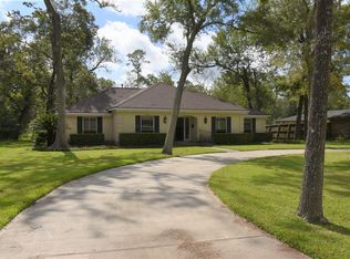 1558 Oak Ridge Dr, Dickinson, TX 77539