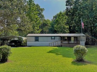599 Overhead Bridge Rd, Camden, TN 38320