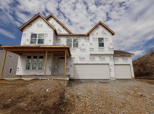 124 Ruby Rd, Pataskala, OH 43062