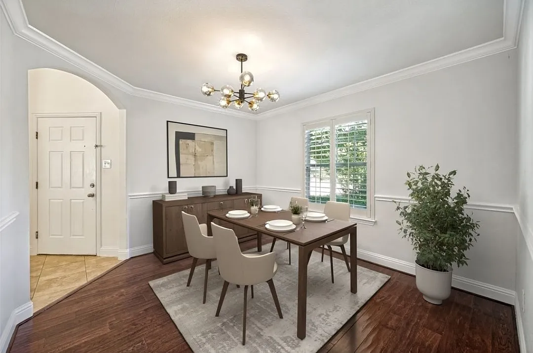 4 bed, 2476 sqft, $2,950 — Photo 3