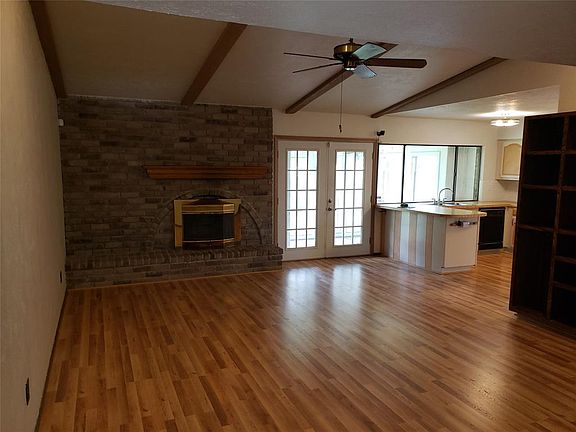 5th image of 6804 Forestview Dr