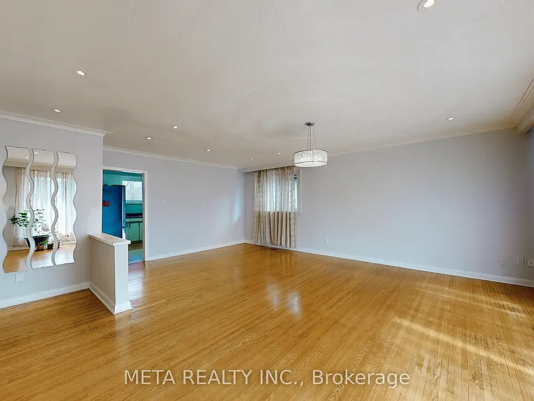 36 Dewlane Dr — Photo 6