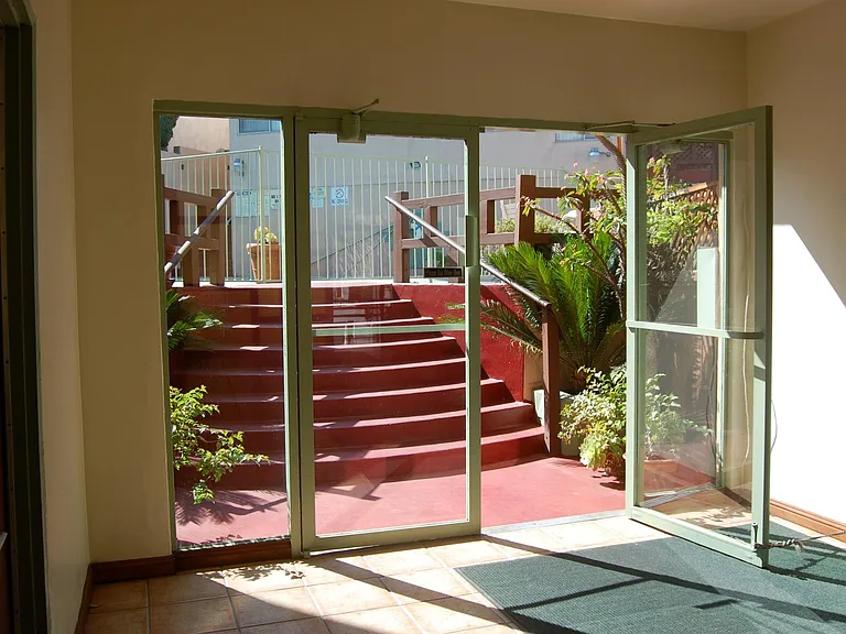2255 N Cahuenga Blvd #9 — Photo 3