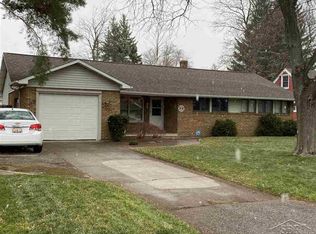 5450 Lessandro St, Saginaw, MI 48603