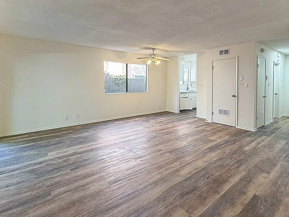 10381 Almayo Ave #4