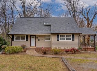 2504 W Cornwallis Dr, Greensboro, NC 27408