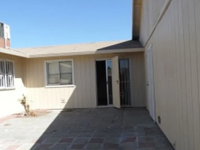 8945 Kelley Dr — Photo 3
