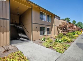 1255 NE Grant St UNIT B, Hillsboro, OR 97124