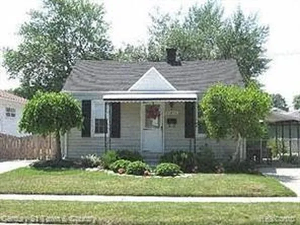 27855 Kaufman St, Roseville, MI 48066