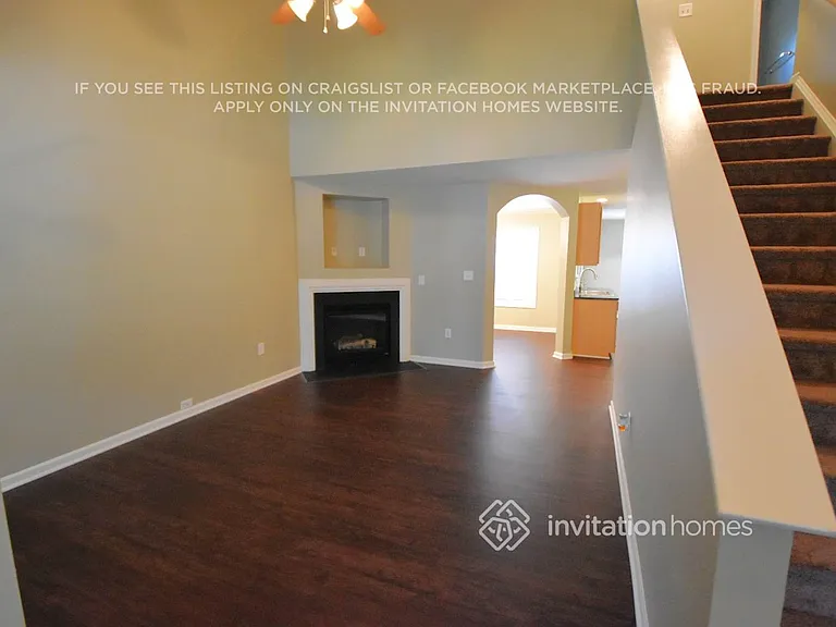 7888 Smith Pond Dr — Photo 2