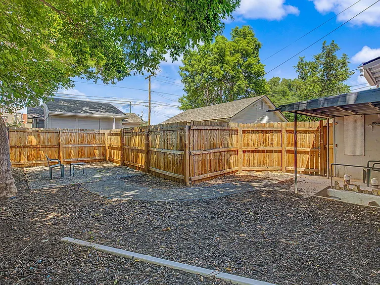 4205 S Lincoln St — Photo 23
