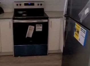 3550 Colonial Dr #26, Mississauga, ON L5L 0C1