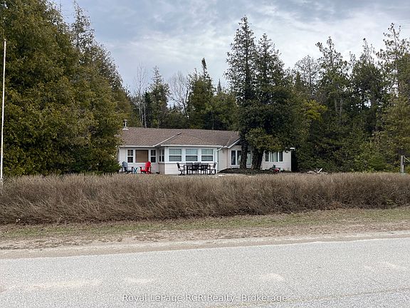 2nd image of 1371 2nd Ave S