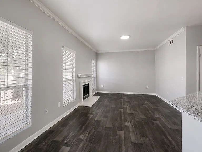 Castle Hills Townhomes — Photo 27