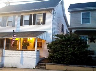 425 Main St, Walnutport, PA 18088