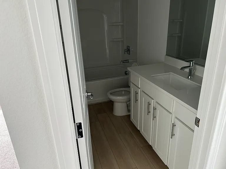 10379 S Bronco St — Photo 3