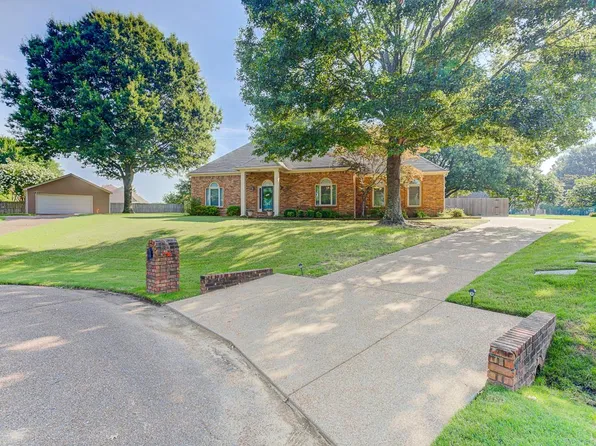 3390 Pembroke Ellis Cv, Memphis, TN 38133