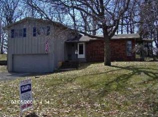 19590 Old Ridge Rd, South Bend, IN 46614