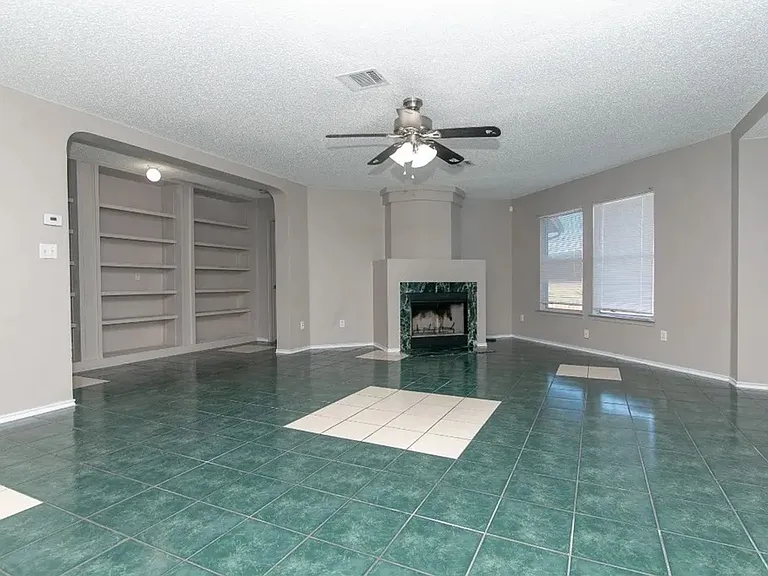 12931 Heyerdahl Dr — Photo 18
