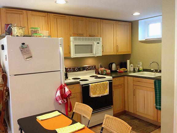 4th image of 136 Moncure Dr