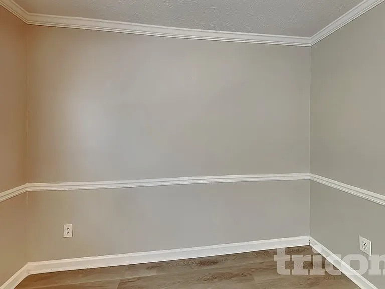 1047 Winterglen Way — Photo 13