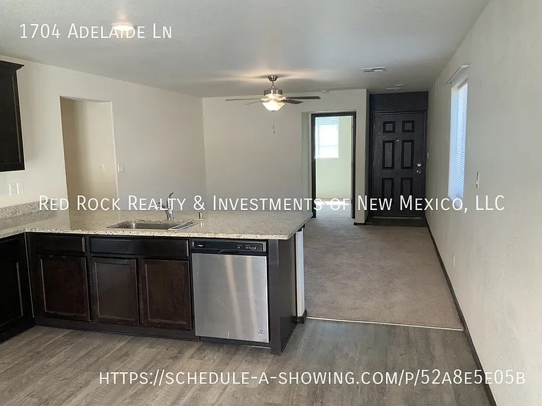 1704 Adelaide Ln — Photo 6