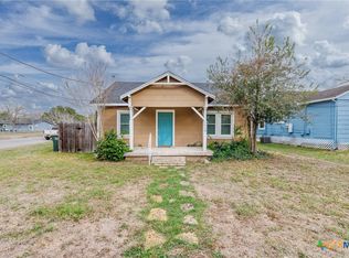 1119 Terrell St, Cuero, TX 77954
