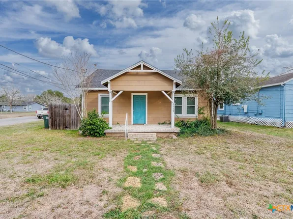 1119 Terrell St, Cuero, TX 77954