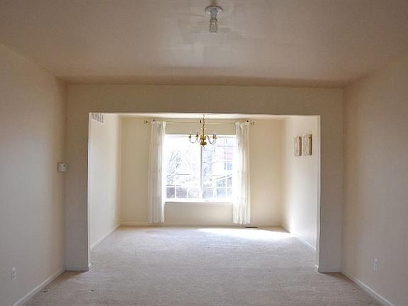 5th image of 3758 Palisades Blvd