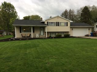 574 Sturgeon Dr, Akron, OH 44319