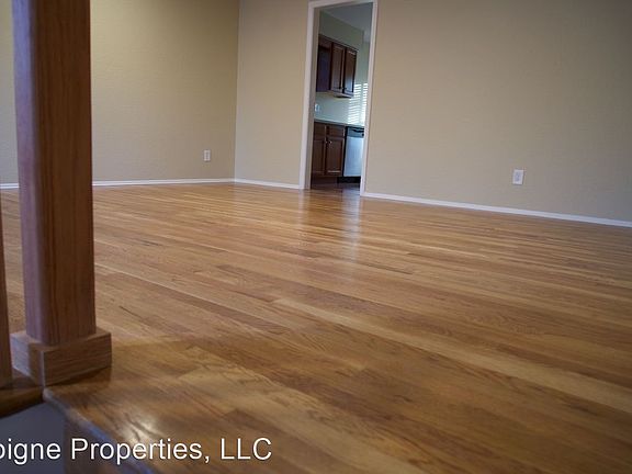 4th image of 1011 W 75th St #1011