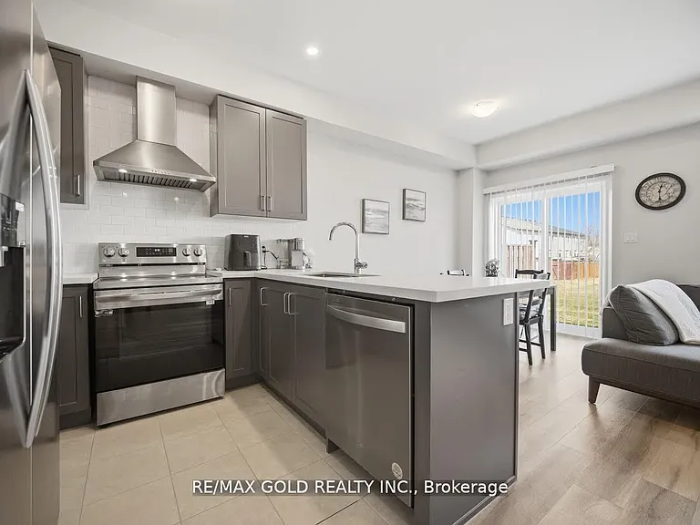 30 Mia Dr #2 — Photo 8