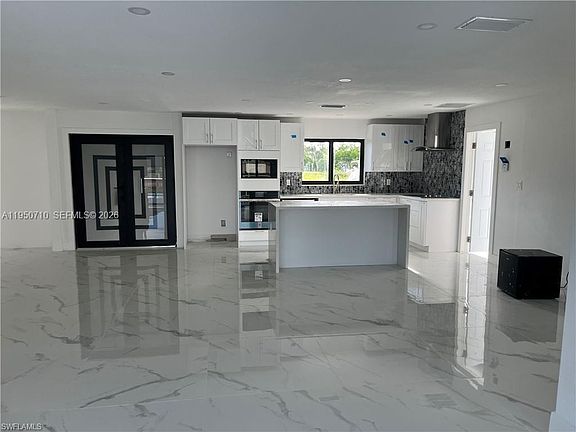 5th image of 5313 Bayview Ct