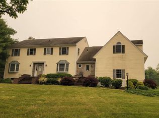 12 Brenner Ridge Rd, Pleasant Valley, NY 12569