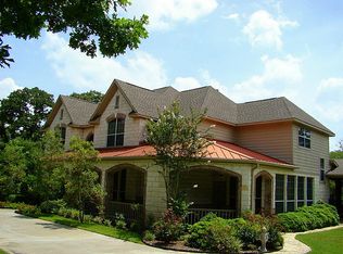3800 N Briarwood Dr, Brenham, TX 77833