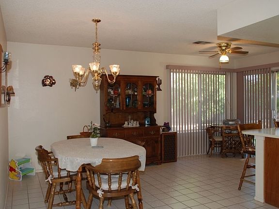 4th image of 6365 Kell Ln