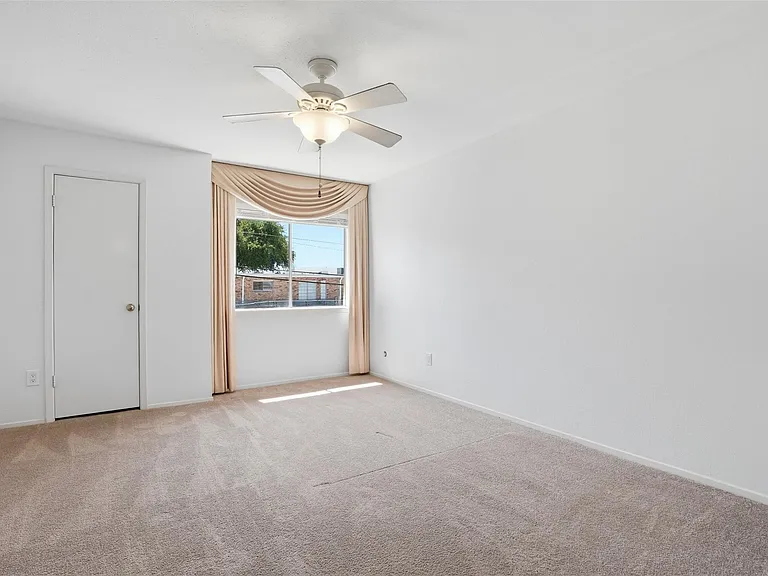 1920 Augusta Dr #31 — Photo 13