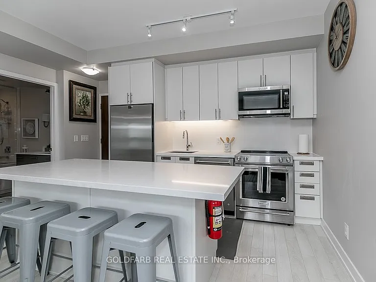 333 Sea Ray Ave #D322 — Photo 8