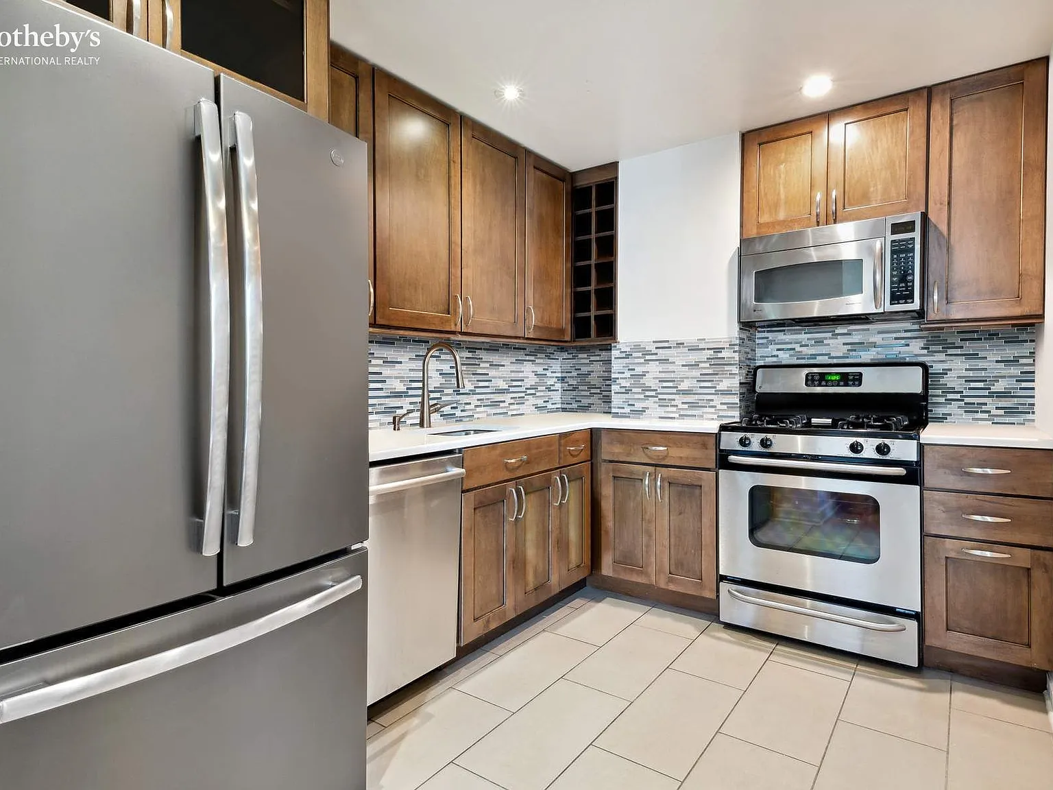 145 Park Place — Photo 4