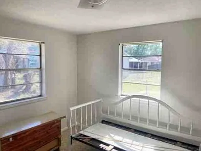 1501 Maplewood Dr — Photo 11