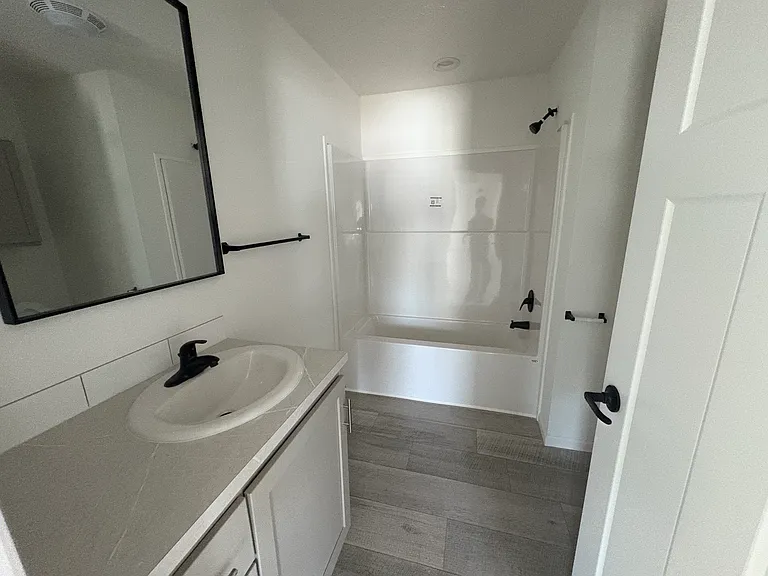 8261 W Cygnes Cir — Photo 10