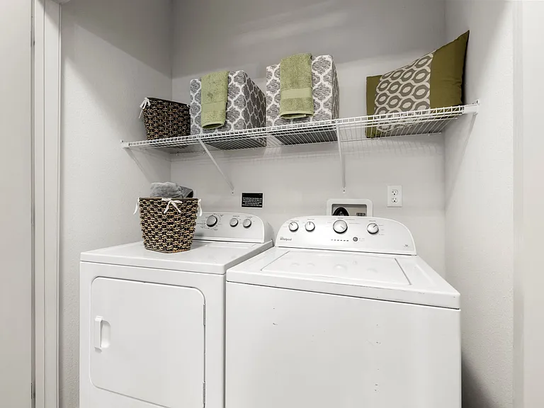 Pearce at Pavilion Luxury Apartments — Photo 12