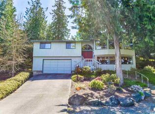 109 11th Ct, Sequim, WA 98382